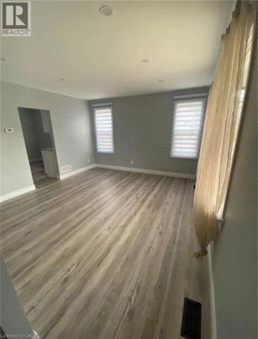 53 JOSEPHINE Street - Photo 2