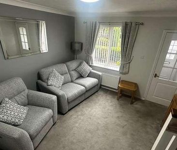 Lovely Two Bedroom - Leagrave, LU3 - Photo 3