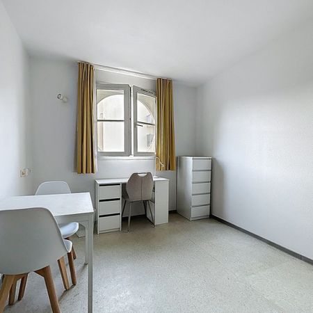 RUE DU P. ROBERT SCHUMAN - (DISPONIBILITE IMMEDIATE) - Photo 4