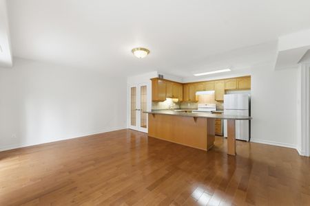 For Lease - 141 Woodbridge Avenue Unit# 106, Vaughan, Ontario - Photo 3