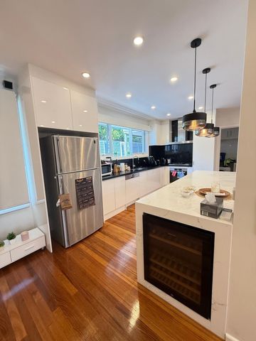 Elsternwick - Photo 2