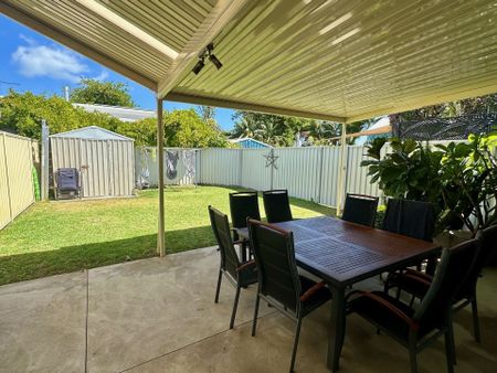 Delightful Beachside Home - Photo 3