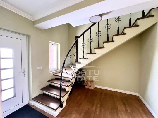 Jumatate de duplex de inchiriat, zona Eso, Giroc - Fotografie 1
