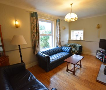 6 Bedroom House To Rent in Ensbury Park - £3,420 pcm Tenancy Info - Photo 3