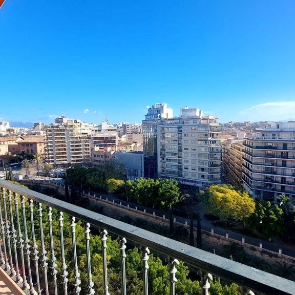 5 room luxury Flat for rent in Palma de Mallorca, Balearic Islands - Photo 1