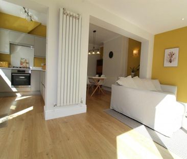 3 Bedroom Semi Detached To Let - Photo 2