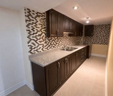 For Lease - 2444 Secreto Drive, Oshawa, Ontario - Photo 2