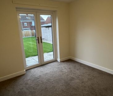 Richmond Drive, Askern - Photo 1