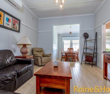 Popular South Location - Photo 1