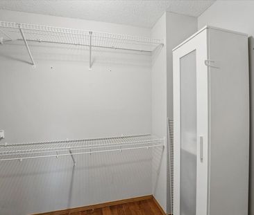 For Lease - 6486 Edenwood Drive, Mississauga, Ontario - Photo 6