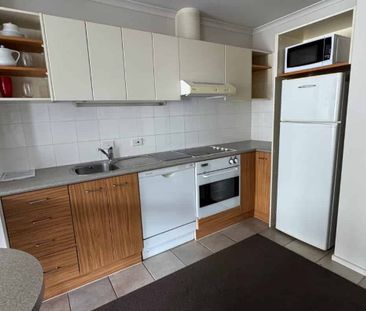 Cozy 1-Bedroom Studio with Covered Garage parking - Photo 4
