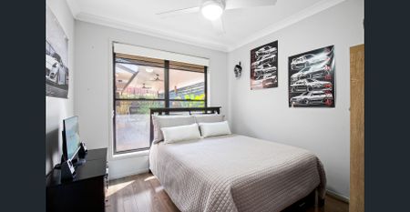 Beautifully Renovated Unfurnished Duplex - Fantastic Location - Photo 5
