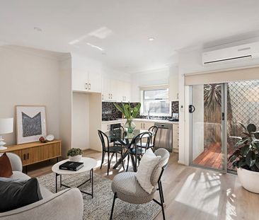 2/5 Elsey Road, Reservoir VIC 3073 - Photo 1