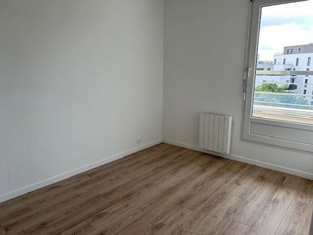Location appartement 4 pièces 83.06 m2 à Tours - Photo 4