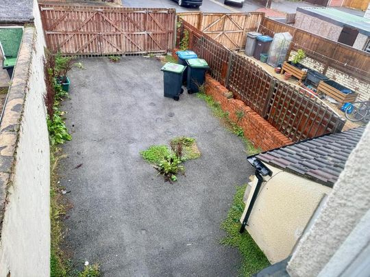 3 bedroom terraced house to rent - Photo 1