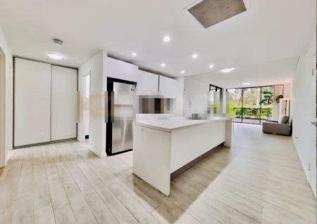 101 Dalmeny Ave, Sydney - Photo 3