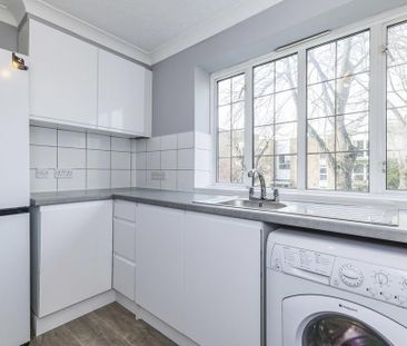 2 bedroom flat to rent - Photo 6