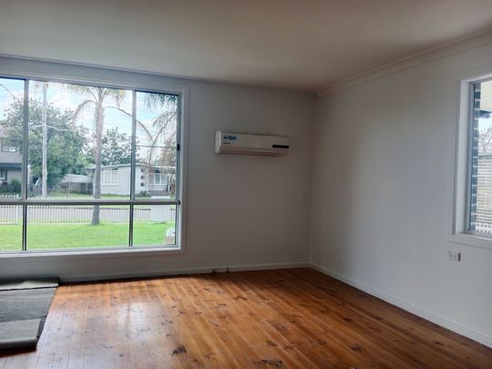 Freshly renovated 3-Bedroom Home in BLACKETT - Photo 1