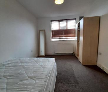 2 bedroom flat to rent - Photo 6