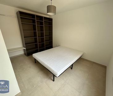 Location Appartement 2 pièces 46m² SOLLIES PONT 83210 - Photo 4
