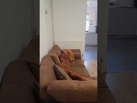 5 Bed Terraced House, Olive Road, W5 - Photo 2