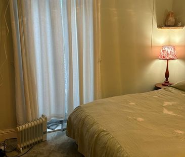 Room in a Shared House, Courtney Road London, SW19 - Photo 4