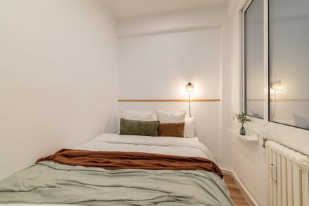 Carrer de Balmes, Barcelona, Catalonia 08006 - Photo 5