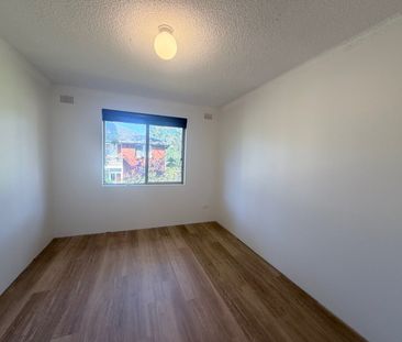 Stylish Renovated Living in a Peaceful Narwee Setting - Photo 4