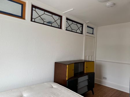 1 Bed Flat, Kingsland Road, E8 - Photo 4