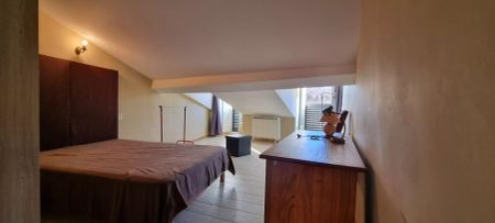 A LOUER - APPARTEMENT T4 MEUBLE CITADELLE BASTIA 20200 - Photo 2