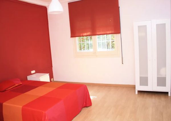 Avinguda de la Riera de Cassoles, Barcelona, Catalonia 08012