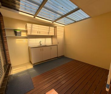Neat and Tidy 3 Bedroom Home!!! - Photo 3