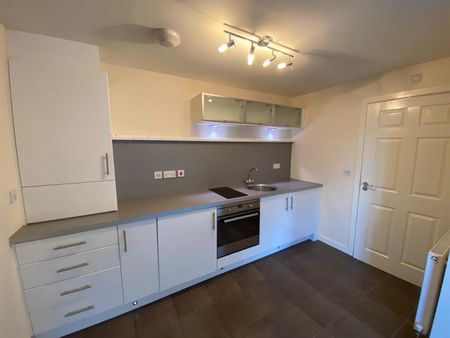 1 bedroom Flat To Let - Photo 4
