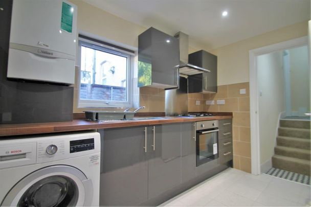 1 bedroom Flat To Let - Photo 1