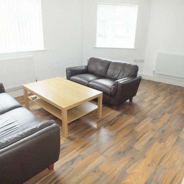 Bawas Place:, Bedroom Alfreton Road, NG7 - Photo 1