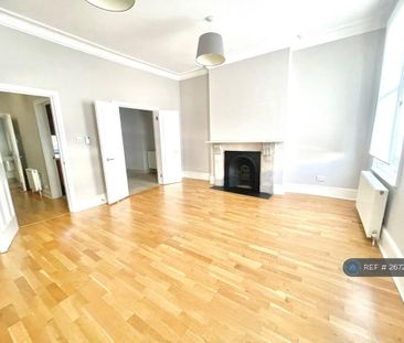 2 bedroom maisonette to rent - Photo 4