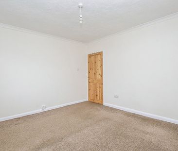 Poplar Drive, Filby, GREAT YARMOUTH - Photo 6