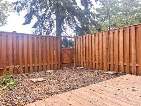 For Lease - 2064 Eric Crescent Unit# 77, Cyrville - Carson Grove - Pineview, Ontario - Photo 2