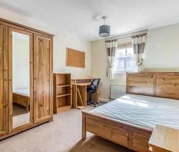 3 Bed Student Accommodation - Photo 4