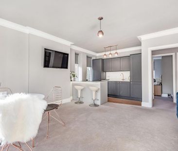 3 bedroom ground floor flat to rent - Photo 3