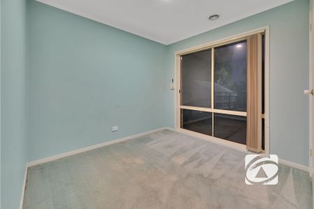 THREE BEDROOM HOME IN COURT LOCATION - Photo 5