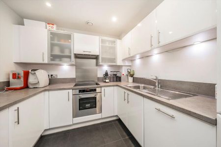 2 bedroom flat to rent - Photo 5