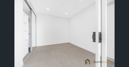 A near NEW stunning apartment in the centre of Burwood!!! - Photo 4