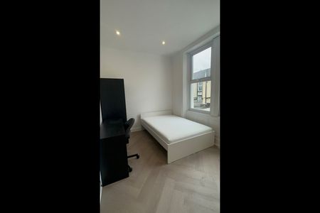 Room in a Shared House, Deane Road, L7 - Photo 2