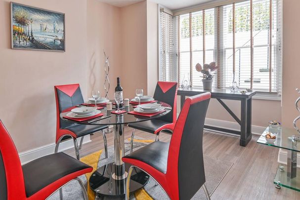 3 bedroom terraced house to rent - Photo 1