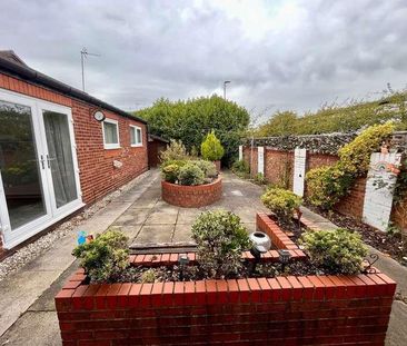 Burnell Close, St Helens, WA10 - Photo 6