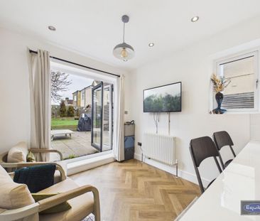 3 bedroom semi-detached house to rent - Photo 6