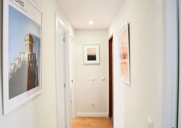 Calle Volver a Empezar, Madrid, Community of Madrid 28018