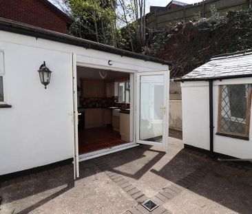3 bedroom cottage to rent - Photo 2