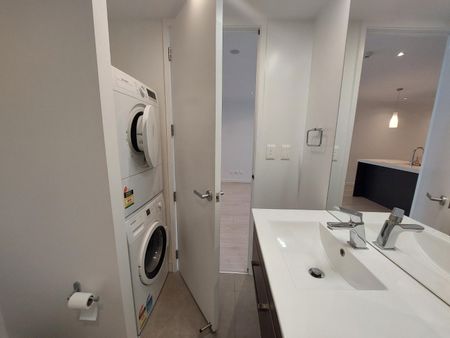 Beautiful Sugartree Apartment - Photo 4